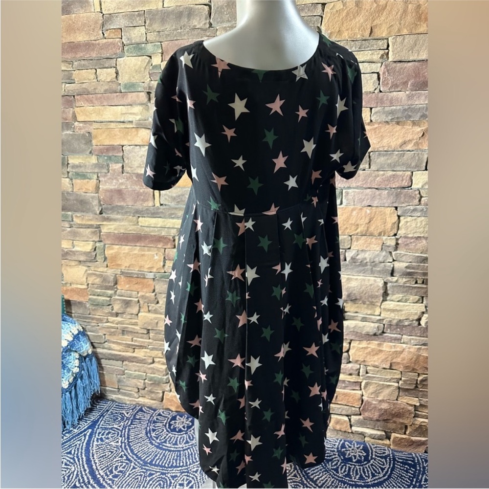NWT CROSBY by Mollie Burch | Rock Star Print  Shawna Hi-Low Top -Sz S - Picture 3 of 11
